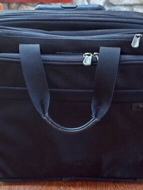 Briggs & Riley Baseline Two-Wheel Cabin Bag